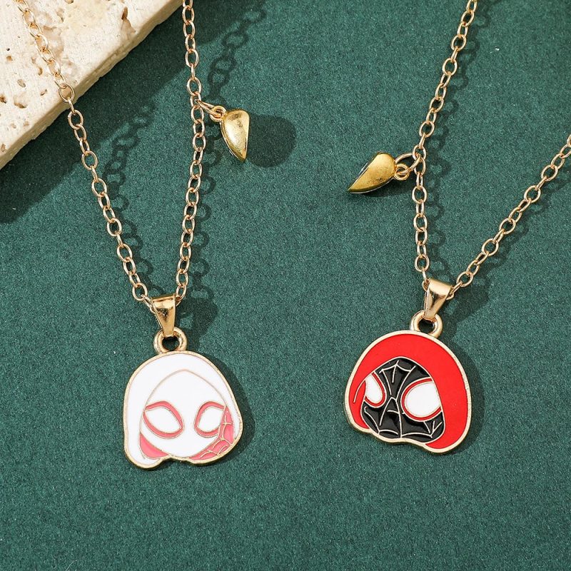 Marvel Spider-Man Heart Necklace - Image 4